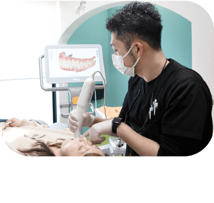 精密＆スピーディーな歯型取り、治療後の歯並びシミュレーション